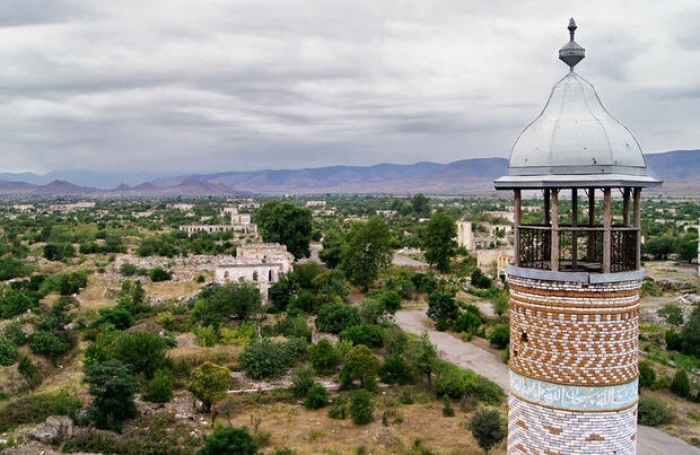  Ադրբեջանում առաջարկել են մայրաքաղաքը Բաքվից Աղդամ տեղափոխել
 