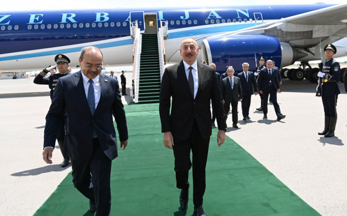  Իլհամ Ալիևը պետական այցով ժամանել է Ուզբեկստան
 