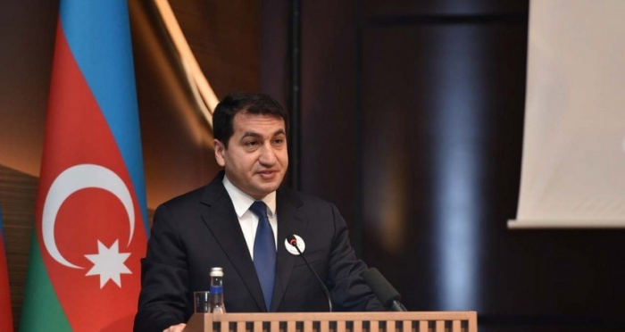   Հիքմեթ Հաջիև. Ադրբեջանը դեռևս հույս ունի Հայաստանի հետ խաղաղության պայմանագիր կնքել մինչև տարեվերջ
  