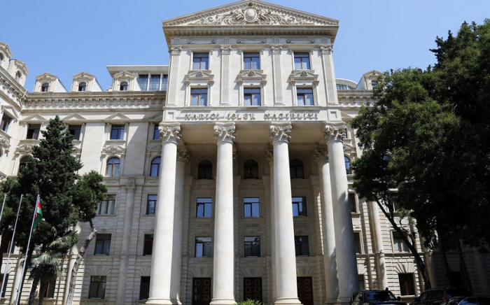  Ադրբեջանի ԱԳՆ-ն կտրուկ արձագանքել է Ֆրանսիայի միակողմանի դիրքորոշմանը
 