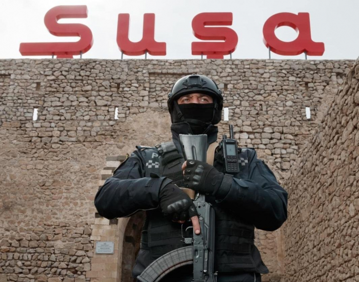  Ադրբեջանական ոստիկանությունը հսկում է Շուշա քաղաքը
 
