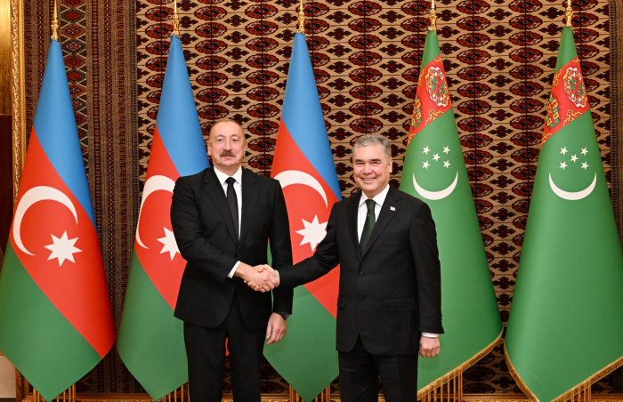   Թուրքմենբաշի քաղաքում տեղի է ունեցել Ալիևի և Բերդիմուհամեդովի դեմառդեմ հանդիպումը
  