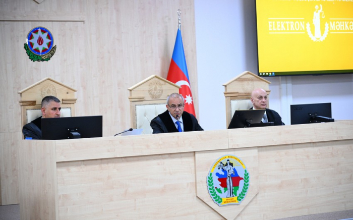   Դատավարության ժամանակ տուժողները պատասխանեցին մեղադրյալներ Արայիկ Հարությունյանի, Դավիթ Բաբայանի հարցերին
  