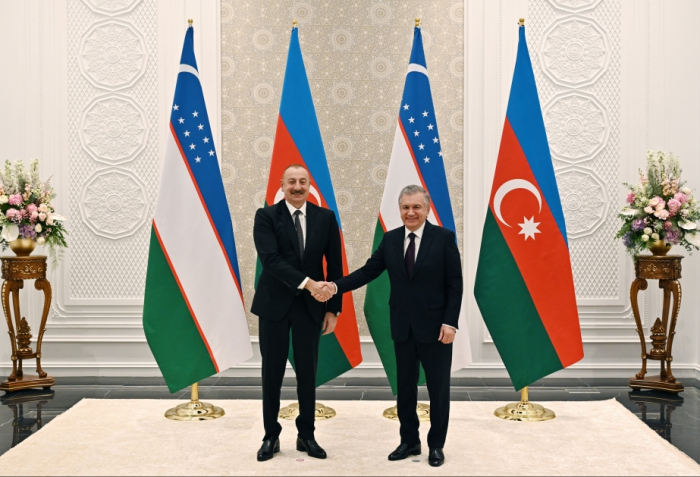   Ալիև. Մենք լիովին վճռական ենք ընդլայնել մեր համագործակցությունը եղբայրական Ուզբեկստանի հետ
  