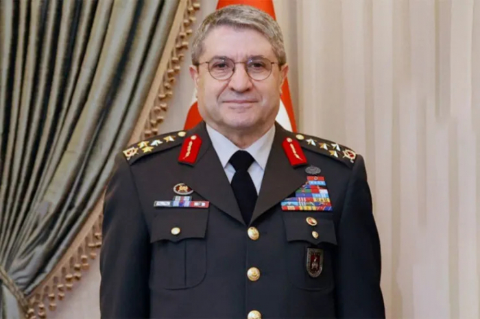   Թուրքիայի ԶՈՒ-ի Գլխավոր շտաբի պետը ժամանել է Ադրբեջան
  