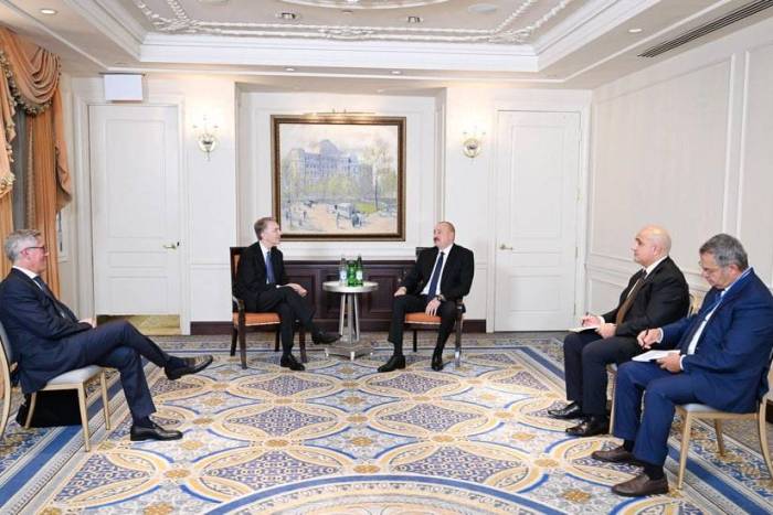   Ադրբեջանի նախագահը հանդիպել է Brookfield Asset Management-ի գործադիր տնօրենի հետ
  