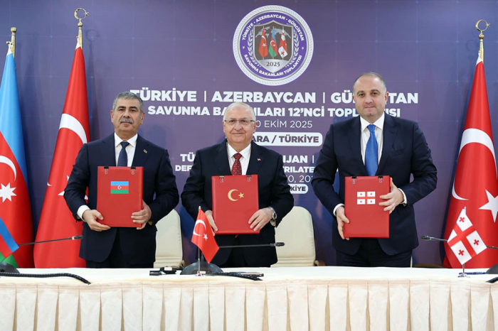   Անկարայում կայացել է Ադրբեջանի, Թուրքիայի և Վրաստանի պաշտպանության նախարարների հանդիպումը
  