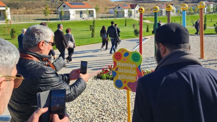   Ադրբեջանում հավատարմագրված դիվանագետները այցելել են Զանգիլանում կառուցվող երկաթուղային կայարան
  