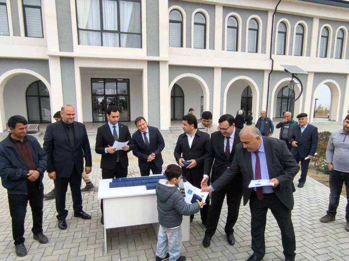   Մեծ վերադարձ.  Զանգիլանի շրջանի Մամեդբեյլի և Աղդամի շրջանի Խըդըրլը գյուղերը դիմավորում են նոր բնակիչներին
 