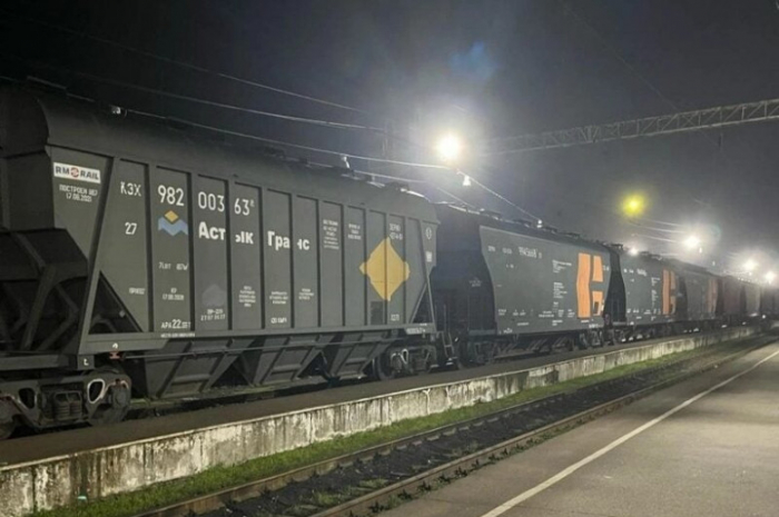   Ռուսաստանից Ադրբեջանի միջոցով հացահատիկի նոր խմբաքանակ կուղարկվի Հայաստան
  