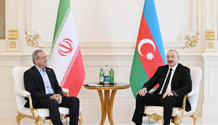   Փեզեշքիանը զանգահարել է Ալիևին
  