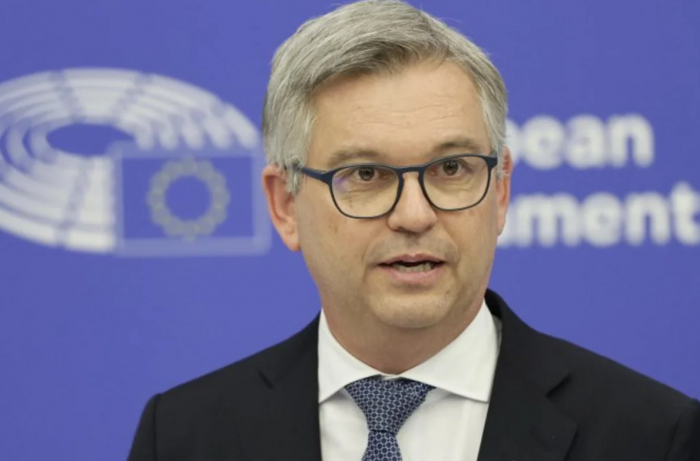  ԵՄ-ն աջակցում է ՀՀ-Ադրբեջան խաղաղության գործընթացին և պատրաստ է ներդրումների հաղորդուղիների զարգացման մեջ.  Բրուններ 
 