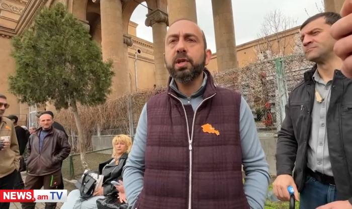  Ապառիկով հեռուստացույց գնել չկարողացող Արարատ Միրզոյանի ժիլետի գինը ավելի քան 2 մլն դրամ է.  «Կարմիր գիծ» 
 