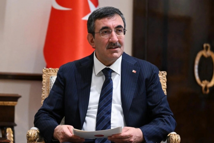  «Միջին միջանցքի» զարգացումն ու Զանգեզուրի միջանցքի բացումը կնպաստեն տարանցիկ բեռնափոխադրումների աճին․  Յըլմազ 
 