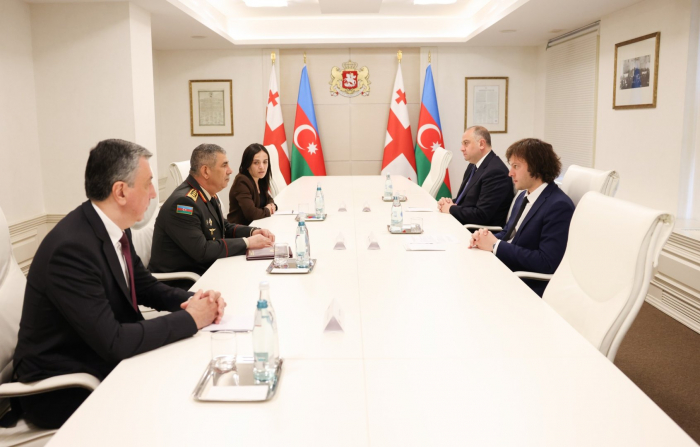  Ադրբեջանի պաշտպանության նախարարն այցելել է Վրաստան
 
