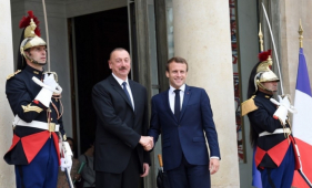 Հեռախոսազրույց է տեղի ունեցել Ադրբեջանի և Ֆրանսիայի նախագահների միջև
 
