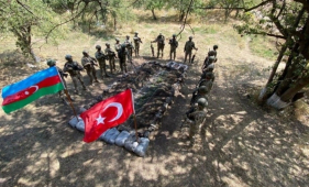  Այս պահին Ադրբեջանը համատեղ առնվազն երեք ռազմական վարժանք է անցկացնում Թուրքիայի և Պակիստանի հետ
 