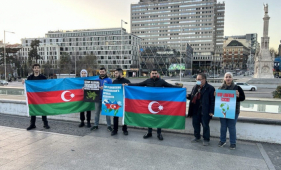 Մադրիդում ադրբեջանցիները բողոքում են հայկական էկոահաբեկչության դեմ
