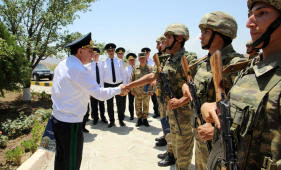  Ադրբեջանի գլխավոր դատախազը Նախչըվանում հանդիպել է զինծառայողների հետ
 