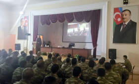  Ադրբեջանցի զինվորները տեղեկացվել են բանակի առջև դրված խնդիրների մասին
 