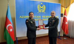  Ադրբեջանական բանակի ուսումնավարժական կենտրոնում տեղի է ունեցել հանդիպում թուրքական պատվիրակության հետ
 